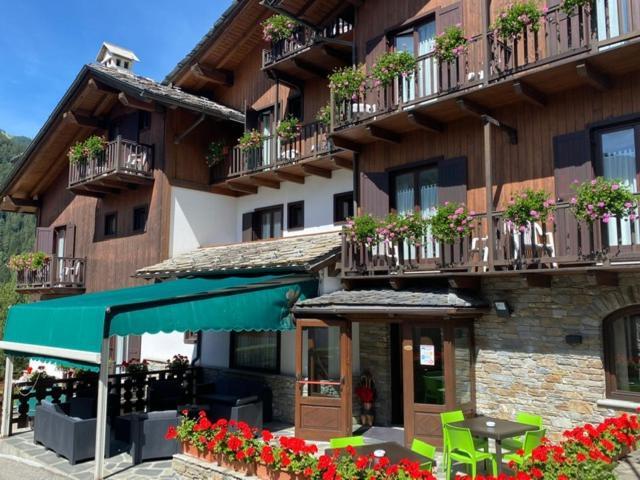 Hotel Triolet Courmayeur Exteriér fotografie